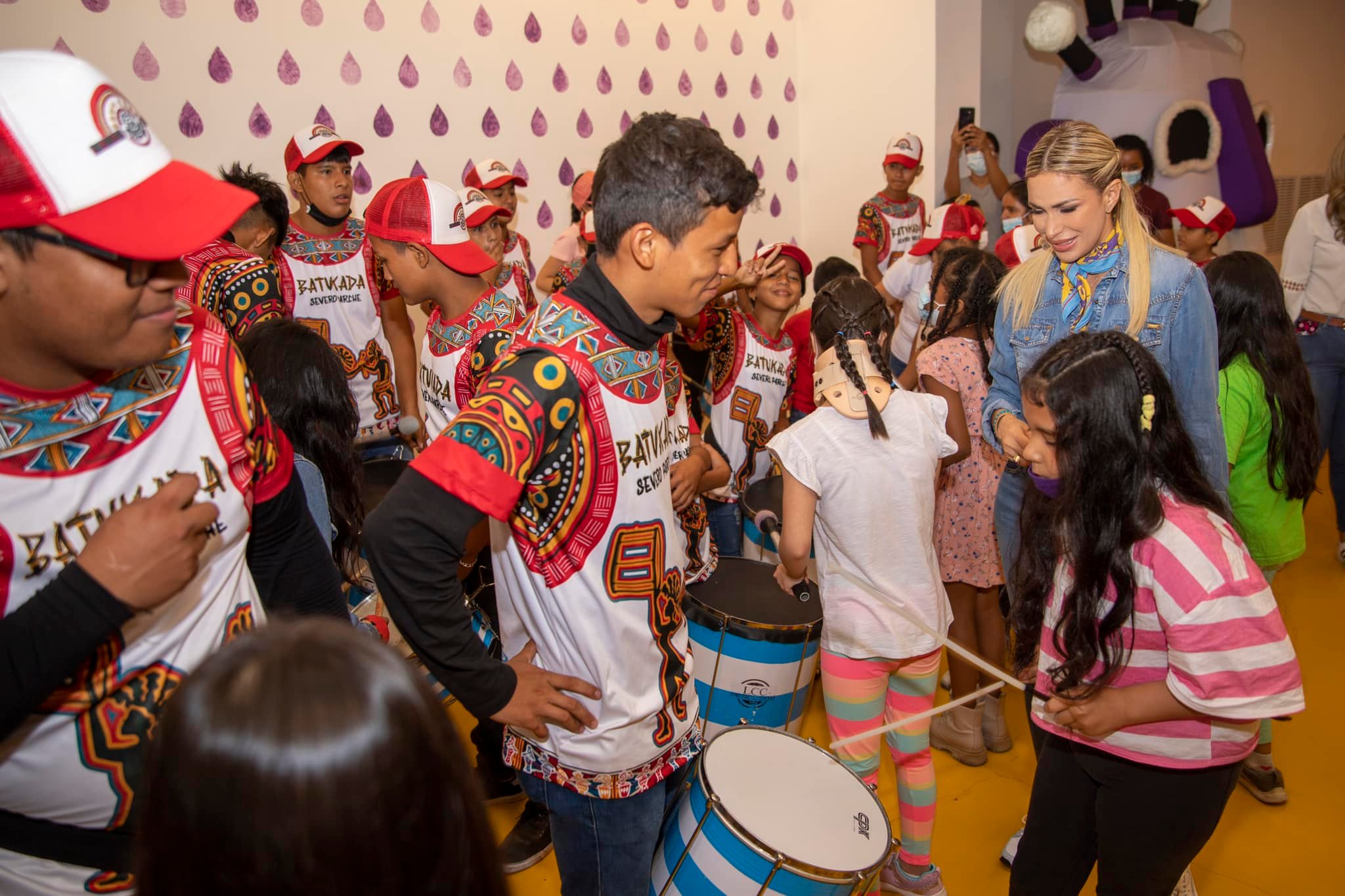 Escuela Itinerante de Música para niñas, niños y adolescentes de la