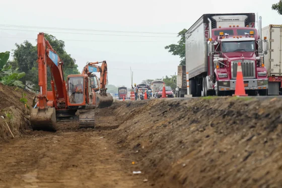 Con los trabajos de ampliación de la vía Durán-Jujan, la Prefectura Ciudadana del Guayas mejorará la movilidad en una zona clave para la conexión nacional