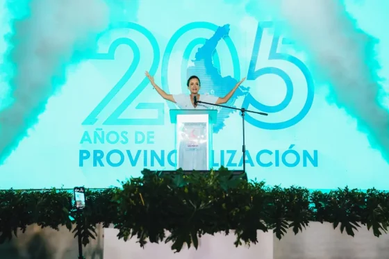 Prefecta Marcela Aguiñaga: “Estos 205 años serán recordados como el día en que esta provincia desafió al miedo… No es una fiesta, es una declaración de lucha”