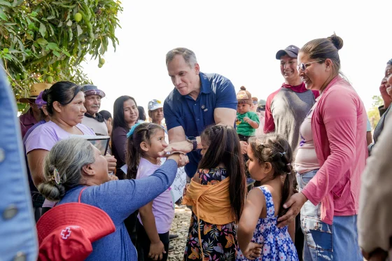 Prefectura del Guayas ejecuta la rehabilitación del acceso a Corona de Adentro en Palestina