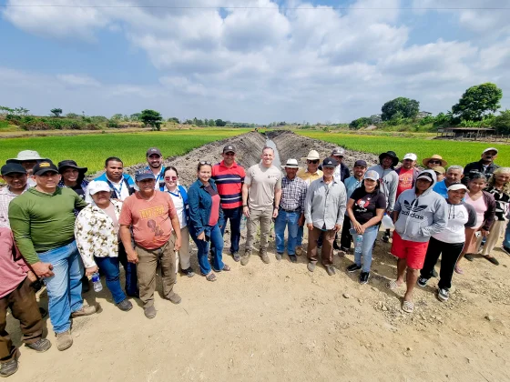 Prefectura del Guayas impulsa una obra estratégica: un canal de riego que integrará a Palestina, Colimes y Balzar, fortaleciendo el desarrollo del campo guayasense