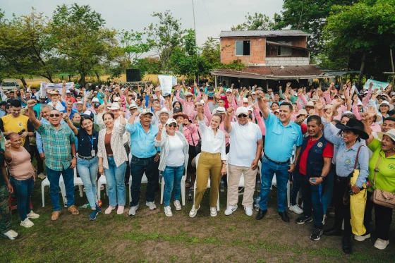 Con una inversión de casi $1 millón, Prefecta Marcela Aguiñaga entrega obra vial en Salitre que fortalece la conectividad y el desarrollo productivo en una importante zona rural