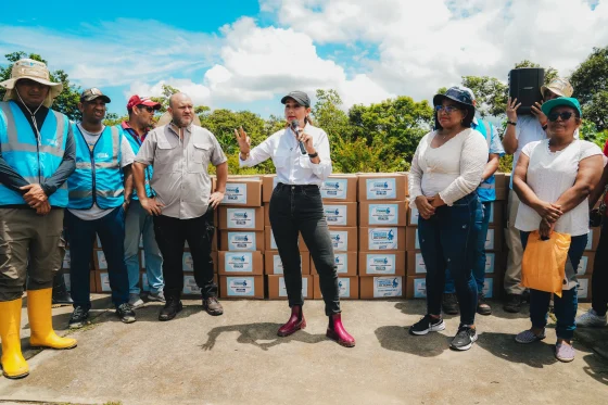 Guayas registra 31 emergencias por fuertes lluvias: La Prefecta Marcela Aguiñaga se desplazó con atención integral hasta dos de los cantones afectados, Durán y Jujan