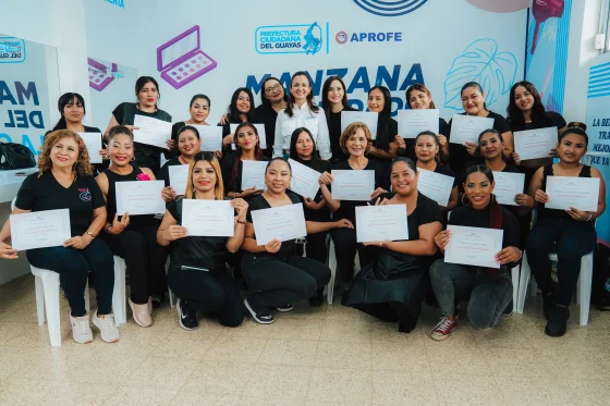 Más tiempo y oportunidades para mujeres en Guayas: Sistema “Cuidando Vidas” de la Prefectura libera hasta 6 horas de trabajo no remunerado, impulsando el bienestar y la independencia económica