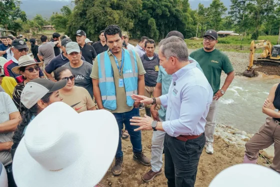 Prefectura del Guayas ejecuta obra de protección en la ribera del río San Antonio en Bucay