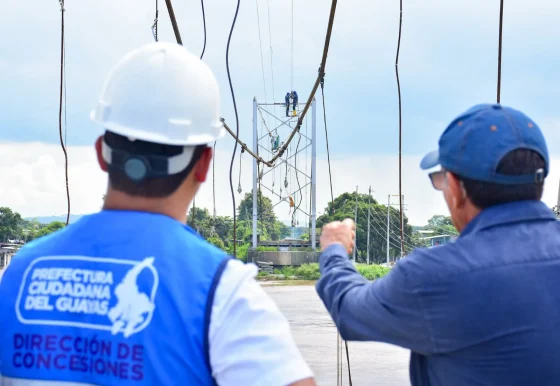 Un año después del colapso del puente Gonzalo Icaza Cornejo, en Daule: Desmontaje técnico avanza en un 50%, antes de comenzar la construcción de nueva estructura a cargo de Prefectura del Guayas