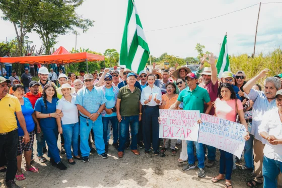 Prefecta Marcela Aguiñaga cumple deuda histórica con Balzar, iniciando obra vial en San Isidro–Boca de Agua Fría-Límite Provincial