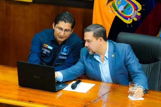 Prefecto Carlos Encalada lidera Mesa Técnica Provincial para fortalecer acciones preventivas ante posible Fenómeno de El Niño