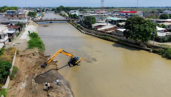Prevención ante el Fenómeno El Niño: El Plan “Guayas en Acción” del prefecto Carlos Encalada contempla 517 obras de mitigación y prioriza la vida de los guayasenses