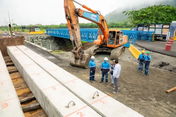 Prefectura rehabilita puente Churute, Naranjal.